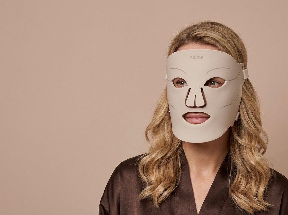 LED lysterapimaske: komplet guide til lysmaske mod rynker, akne og aldring