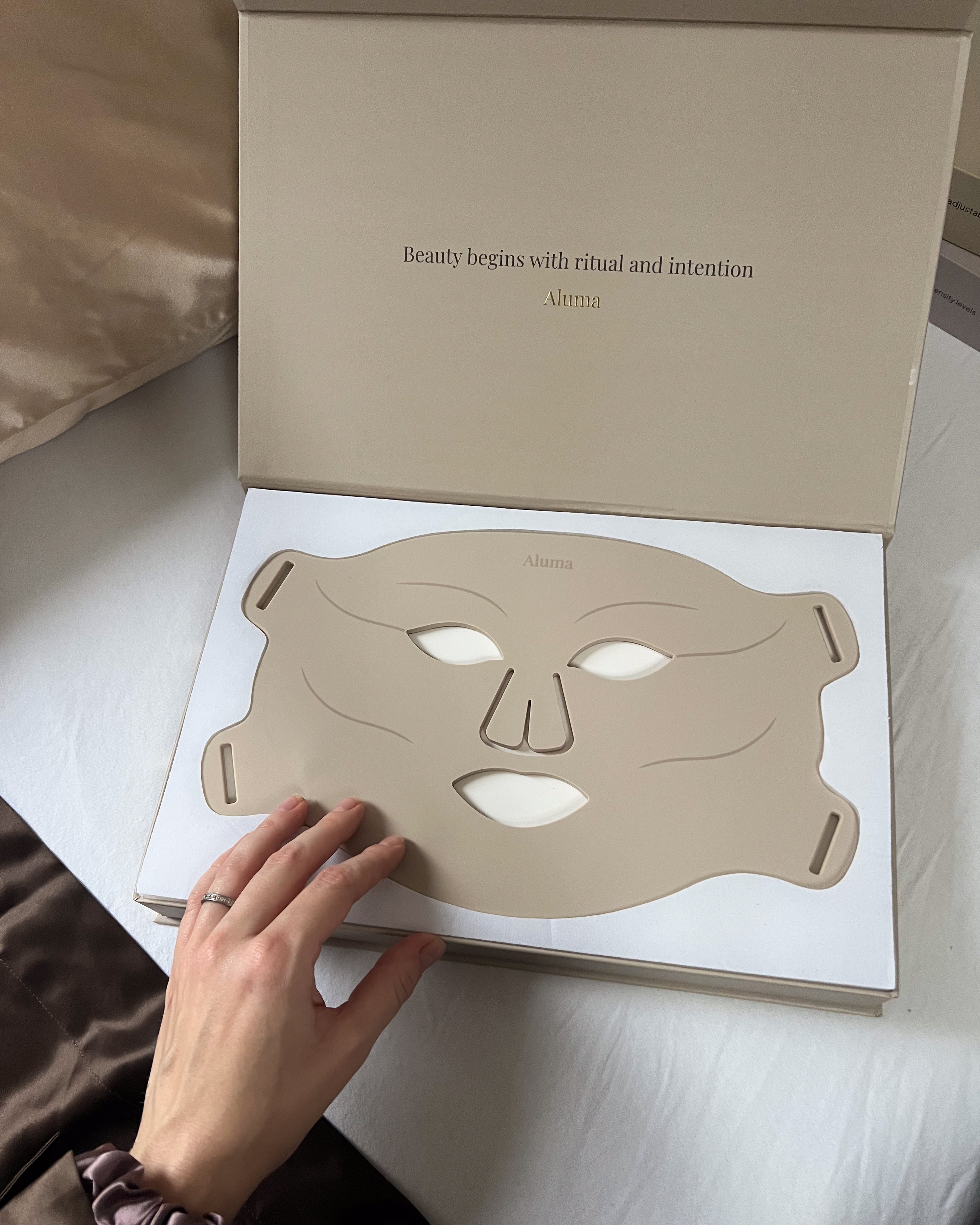 Aurora Advanced LED Light Therapy Mask